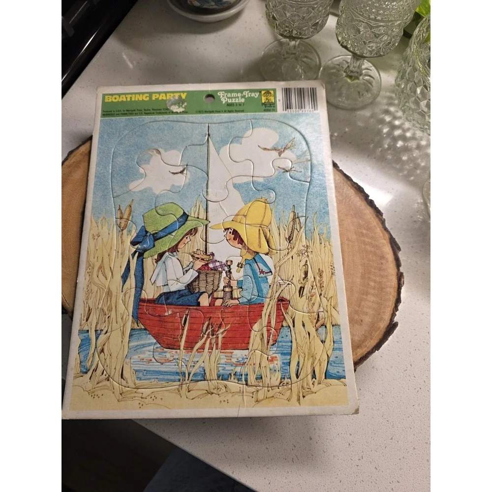 1973 Frame Tray Puzzle Boating Party